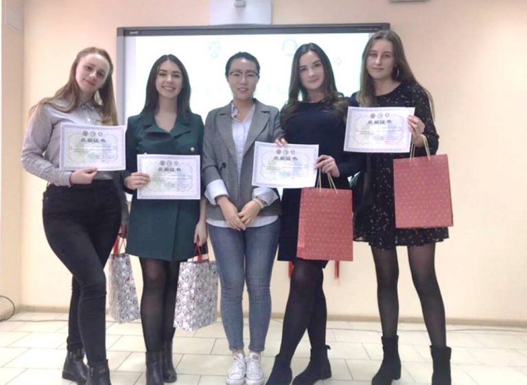Третє місце посіли франківські студентки на Всеукраїнському конкурсі з китайської мови (ФОТО)