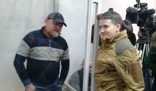 Савченко і Рубан вийшли з-під варти (ВІДЕО)