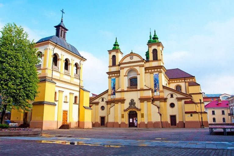 У Музеї мистецтв Прикарпаття пройде виставка ікон мисткині з обмеженими можливостями