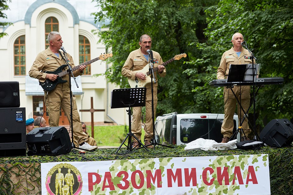 Як воїни-афганці у Франківську 25-річчя зі створення своєї організації відзначали (ФОТО)