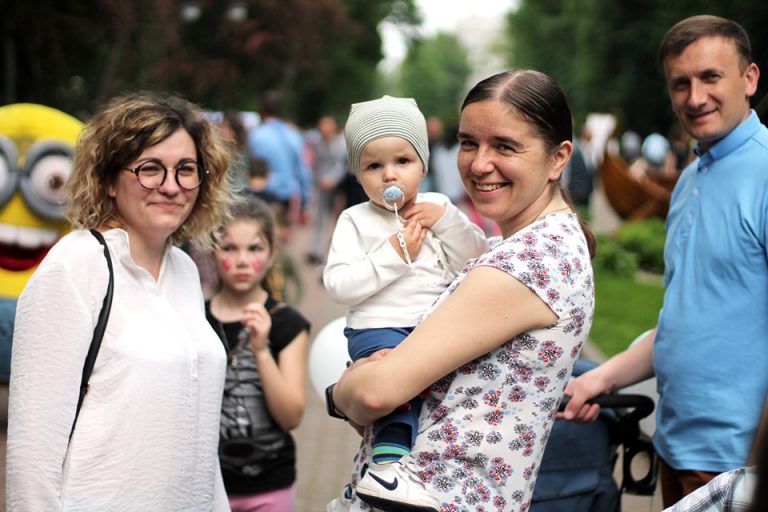 Фестиваль сім’ї Івано-Франківськ: у мережі виклали зворушливі світлини святкувань (ФОТО)