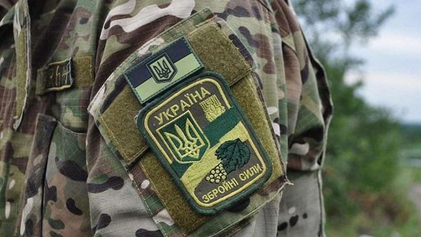 В Івано-Франківську грошима заохочують служити в армії