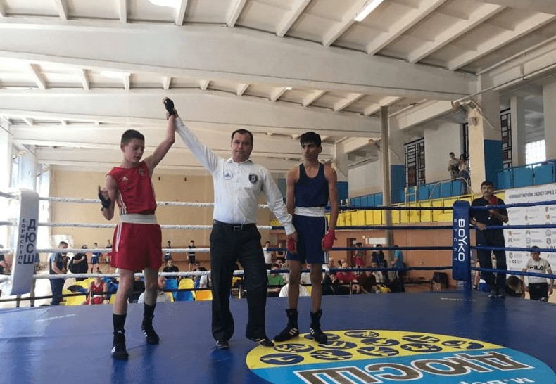 Чемпіонат України з боксу: юні франківські спортсмени – серед найкращих (ФОТО)