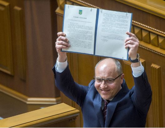 Закон про забезпечення функціонування української мови як державної передано на підпис Президентові