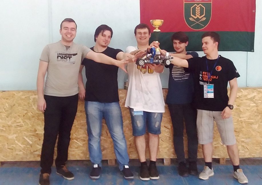 Франківські студенти перемогли на Всеукраїнській олімпіаді з робототехніки (ФОТО)