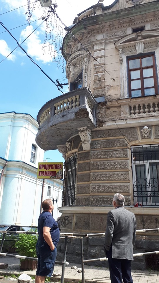 В Івано-Франківську планують відреставрувати декілька балконів