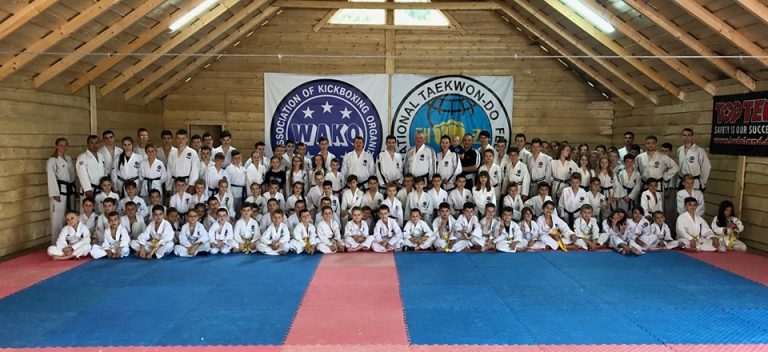 На Прикарпатті влаштували всеукраїнський літній табір із зірками Таеквон-До (ФОТО)