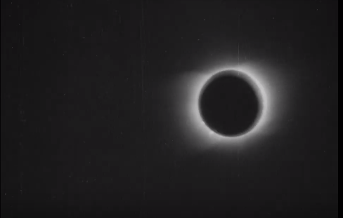 Повернення у минуле: у мережі опублікували ролик сонячного затемнення 119-річної давності (ВІДЕО)
