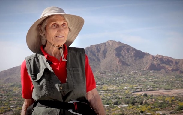 89-річна американка піднялася на Кіліманджаро і встановила світовий рекорд (ВІДЕО)
