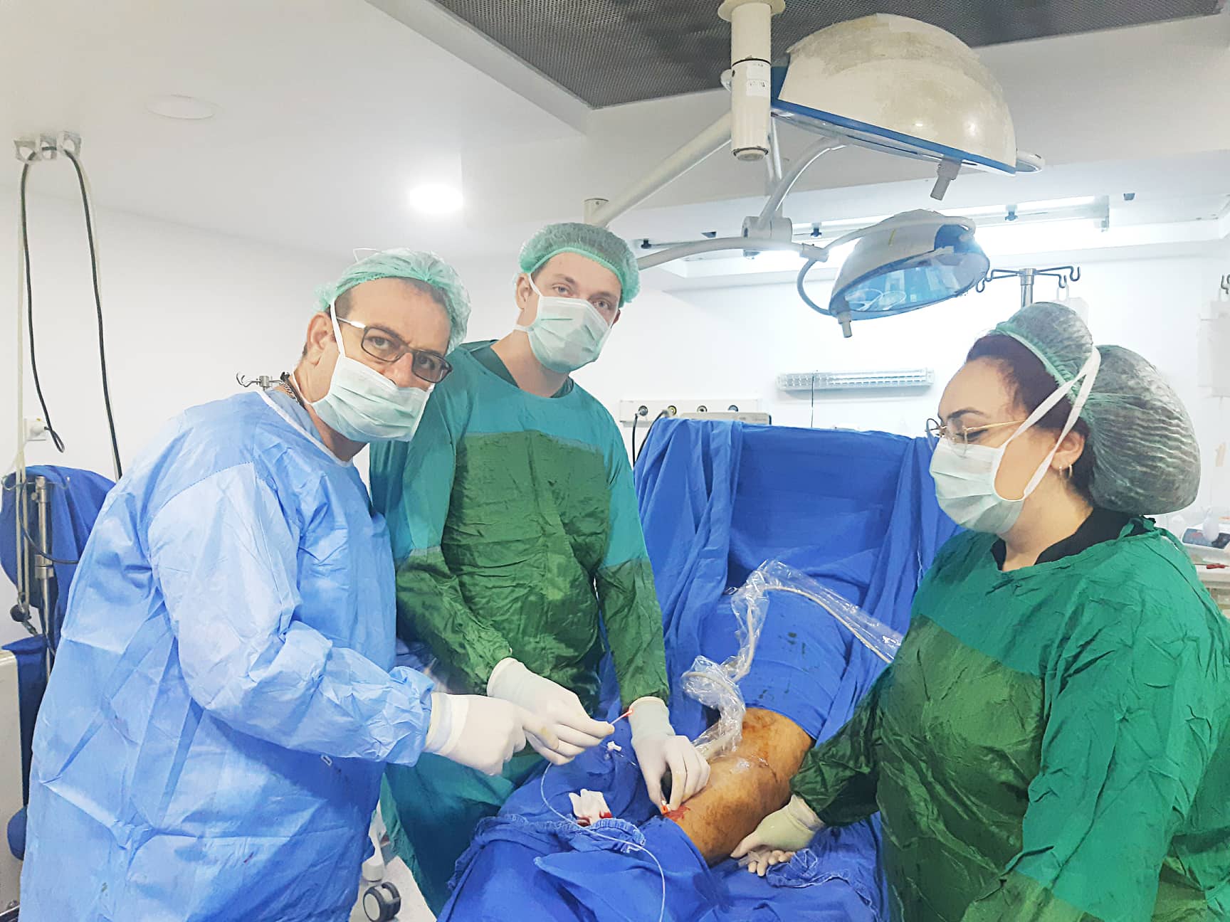 Франківський судинний хірург впровадив унікальну методику безопераційного лікування варикозу (ФОТО)
