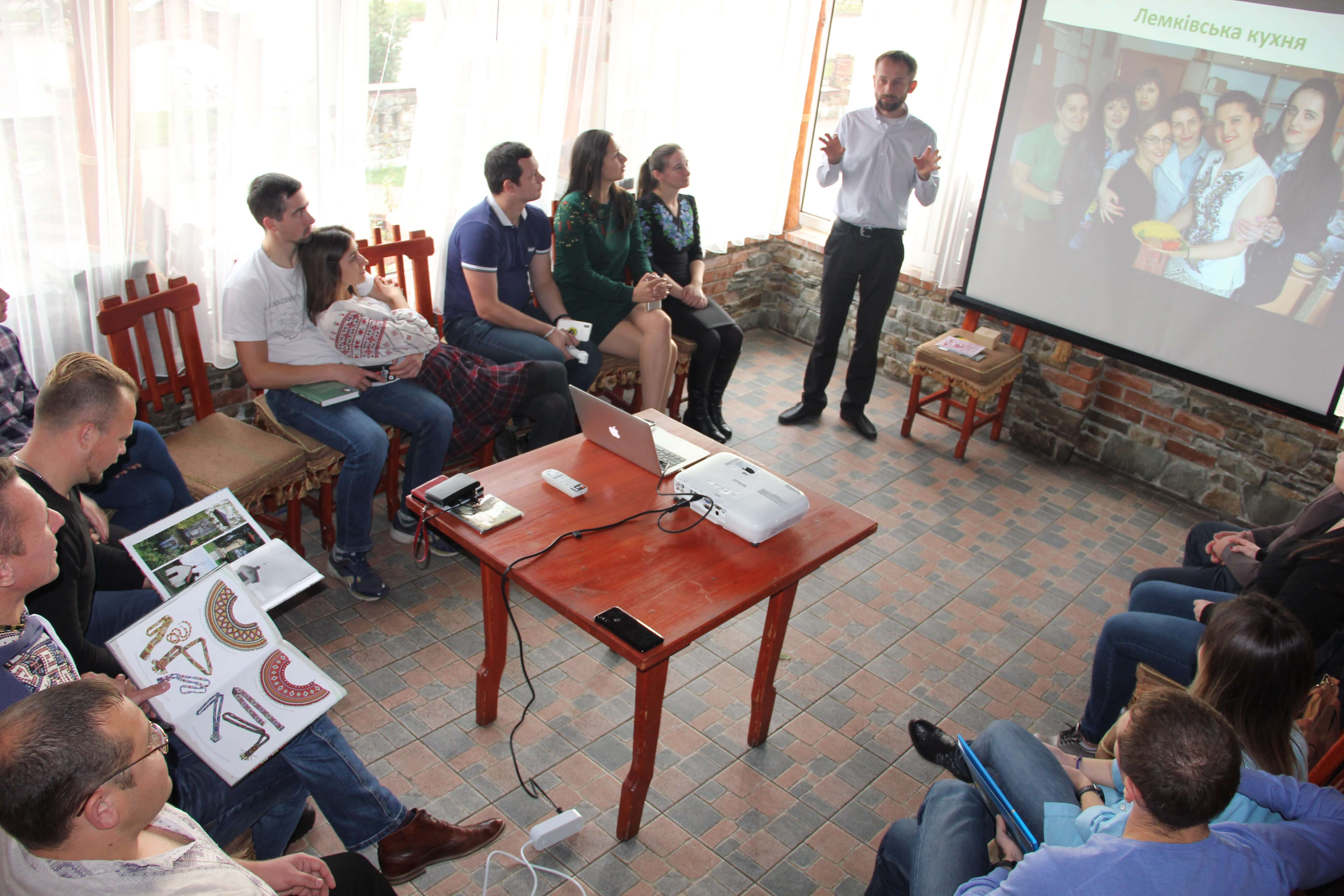 Прикарпатську молодь запрошують на зустріч з делегацією світової лемківської спільноти (АНКЕТА)