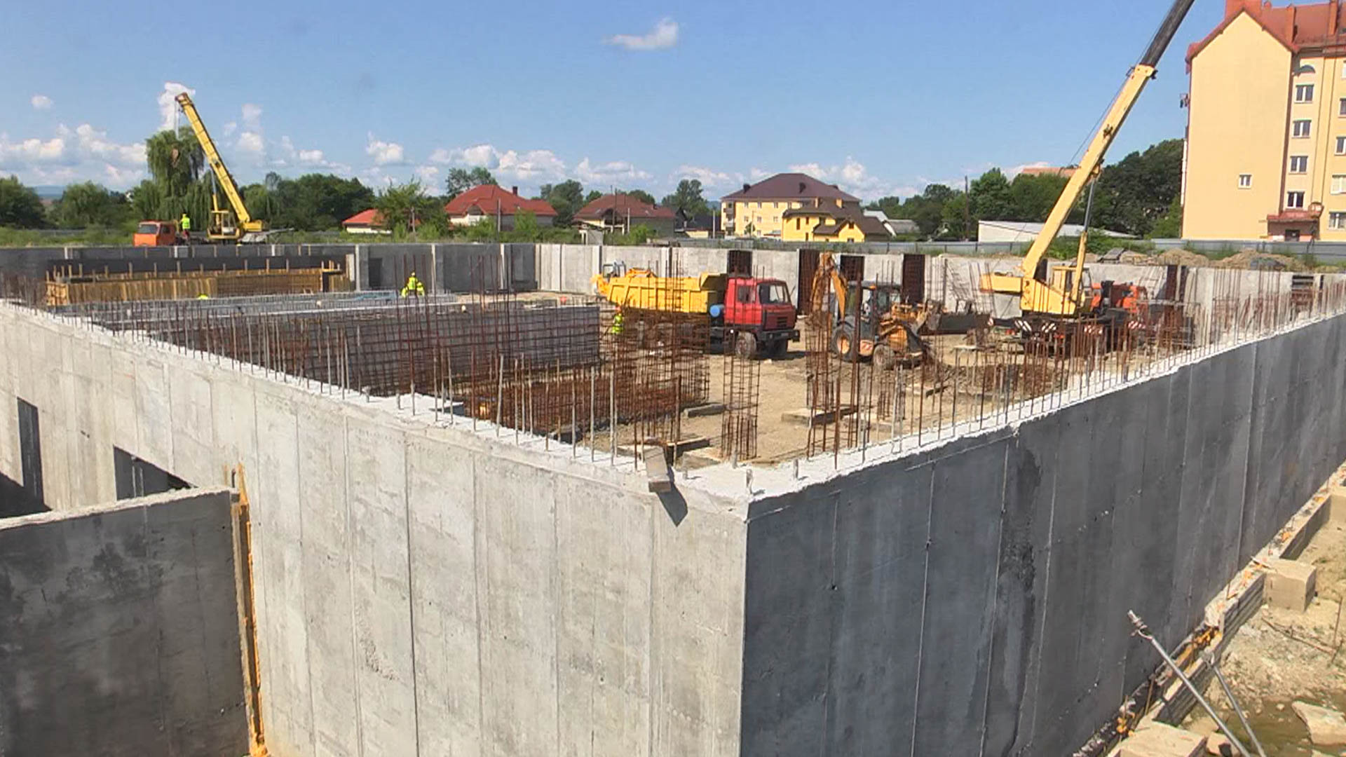 У Коломиї триває будівництво унікального спорткомплексу (ВІДЕО)