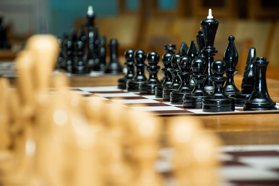 Шаховий турнір влаштували для франківців із вадами слуху і зору (ФОТО)