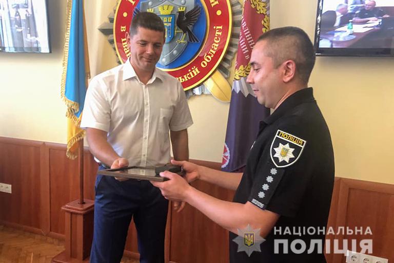 Найкращих поліціянтів Івано-Франківщини відзначили подяками (ФОТО)