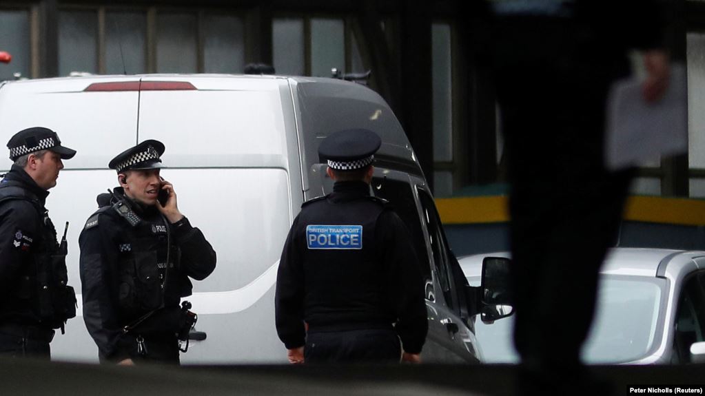 В Англії у вантажівці знайшли тіла 39 загиблих людей