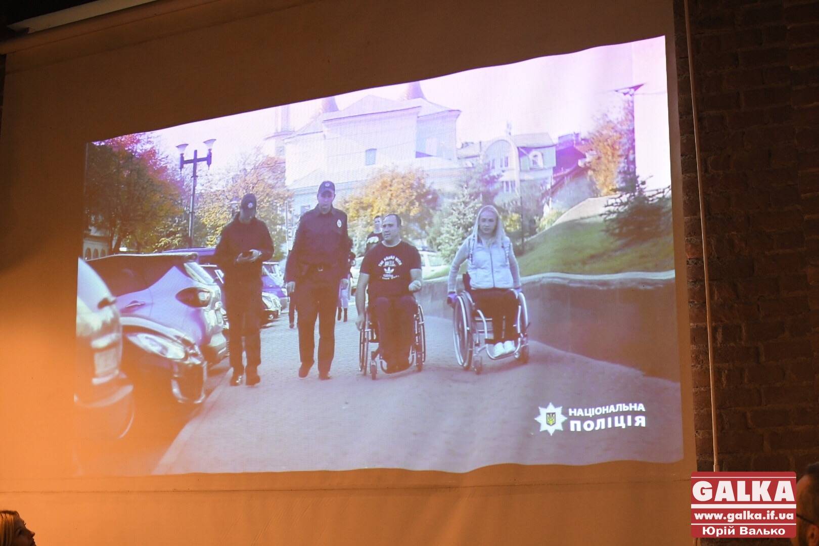 Чуттєвим роликом франківців закликали не паркуватися на місцях людей з інвалідністю (ФОТО, ВІДЕО)
