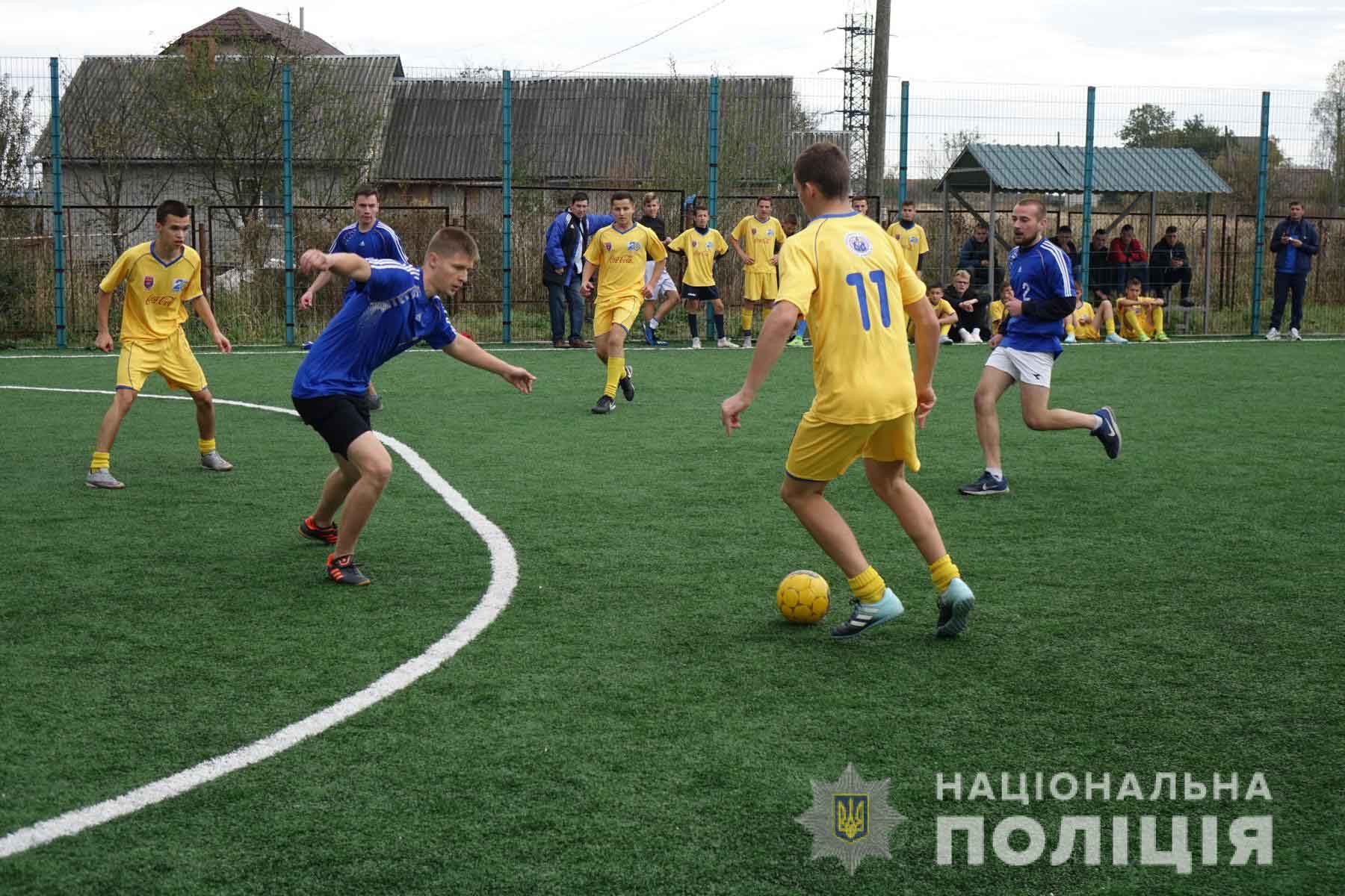 Пам’ять двох загиблих прикарпатських поліціянтів вшанували футбольним турніром (ФОТО)