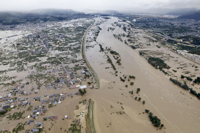 Тайфун в Японії: 35 загиблих, більше 100 постраждалих – ЗМІ (ФОТО, ВІДЕО)