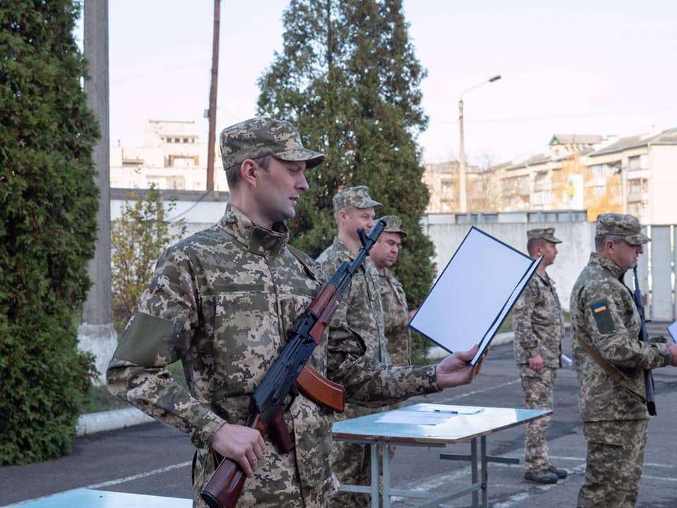 Прикарпатські резервісти вирушили на навчальні збори (ФОТО)