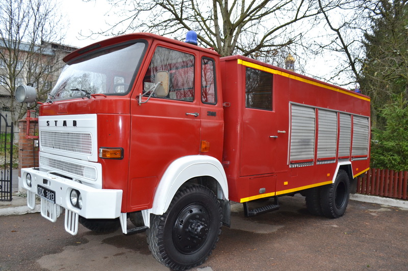 Рятувальники Тисмениччини отримали від поляків пожежний автомобіль (ФОТО)