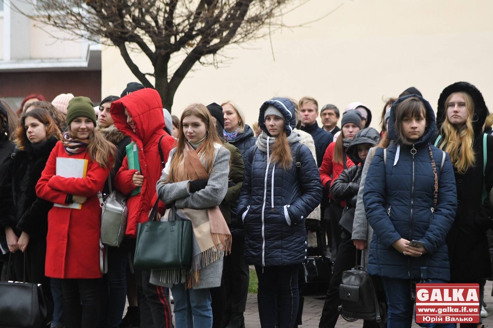 Франківські студенти зібралися на пам’ятне віче, щоб згадати події Революції Гідності (ФОТО)