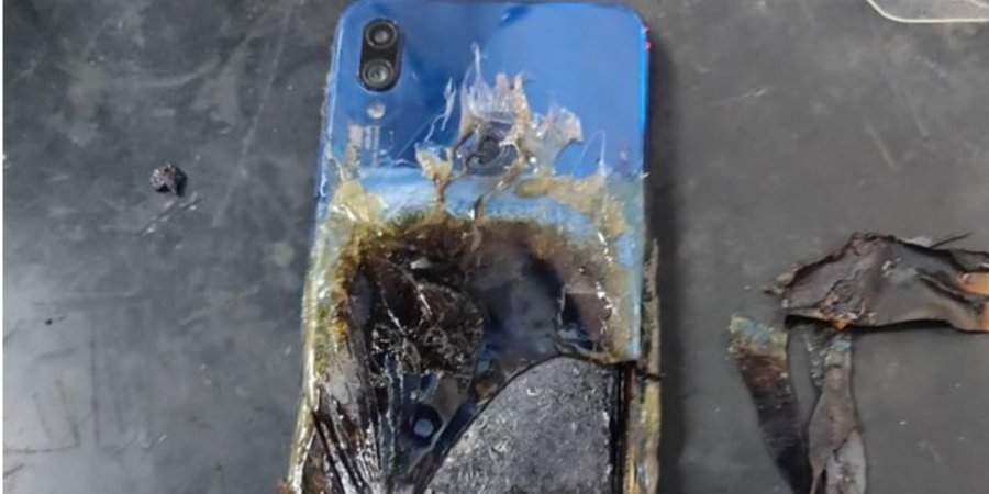 Смартфон Redmi Note 7S загорівся під час роботи
