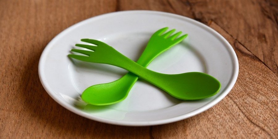 У Білорусі вирішили заборонити пластиковий посуд в кафе і ресторанах