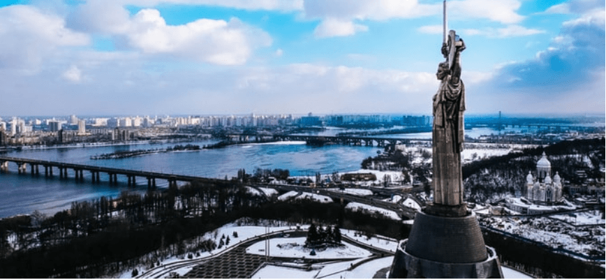 Україна потрапила в топ-40 наймогутніших країн у 2019 році