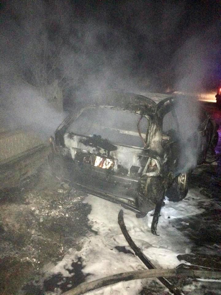 Поліція показала фото BMW, в якому вночі заживо згорів чоловік (ФОТО)