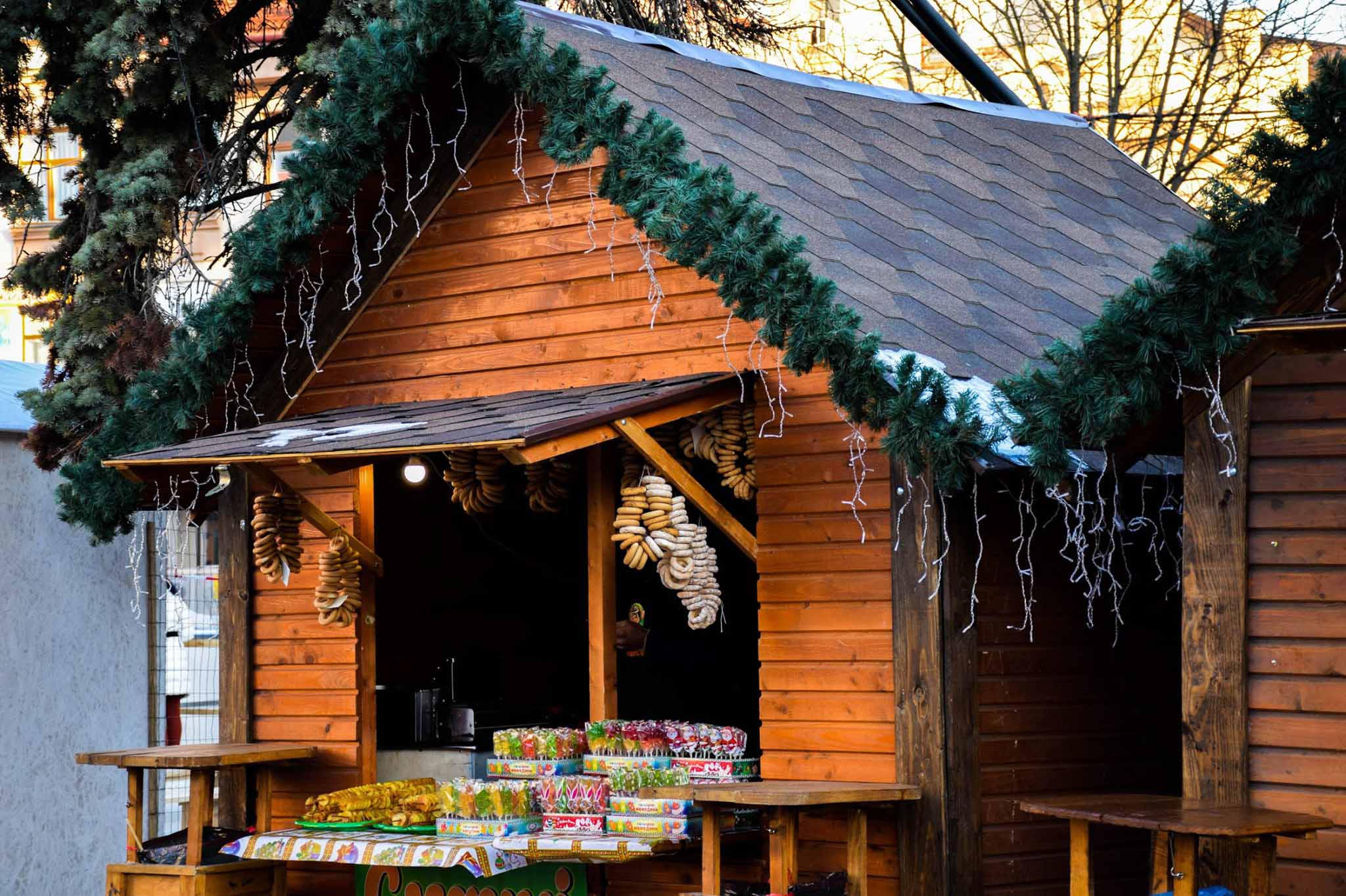 У Палац Потоцьких кличуть підприємців – торгувати на Різдвяному ярмарку