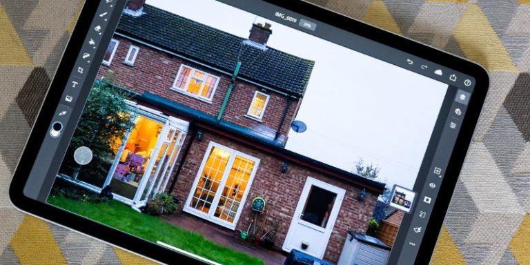 Камера з вбудованим Photoshop вже доступна для Android