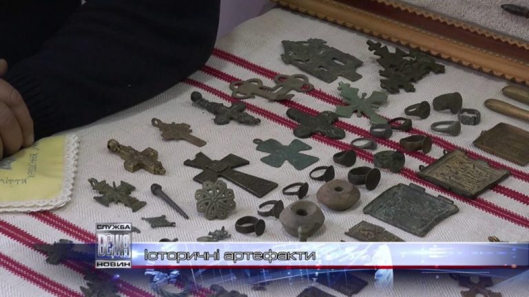 Капелан-колекціонер із Прикарпаття презентував виставку антикваріату (ВІДЕО)