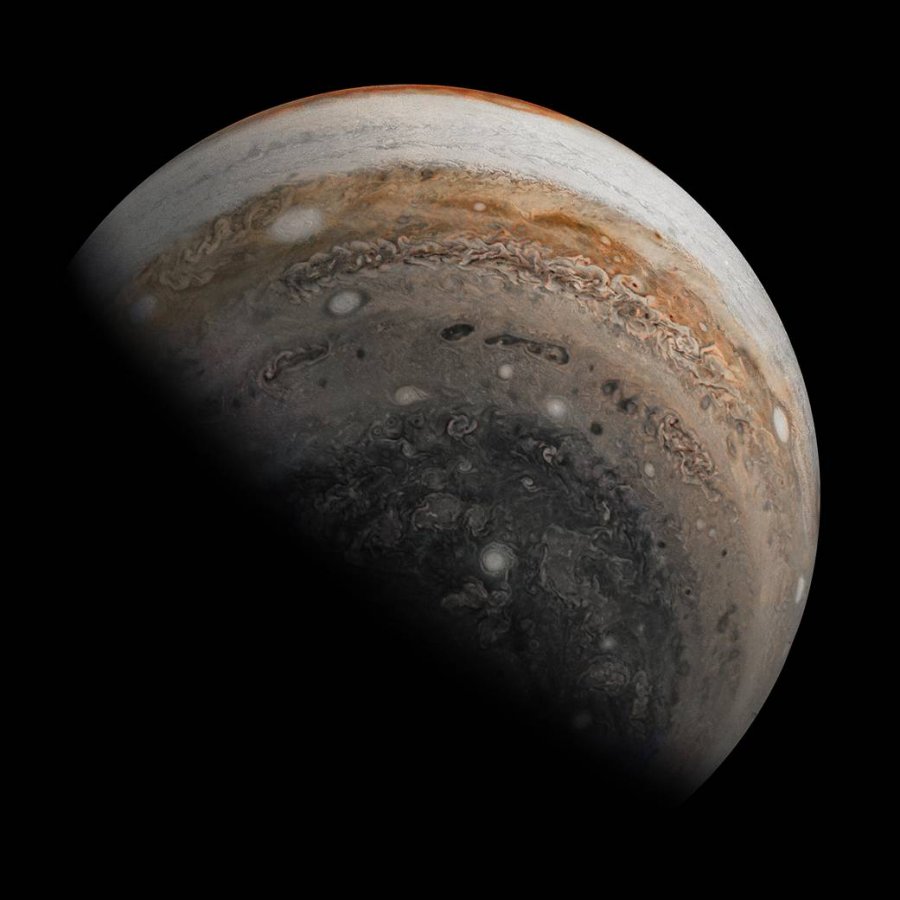 Корабель NASA зробив фотографію південної півкулі Юпітера