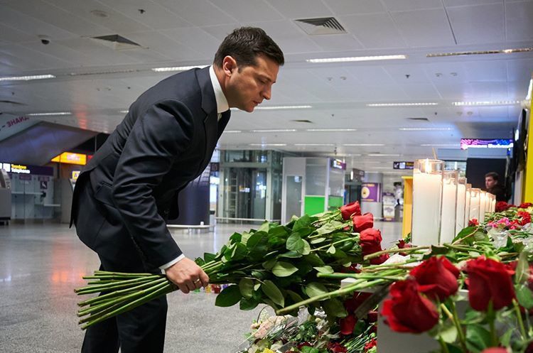 Зеленський оголосив 9 січня днем жалоби в Україні у зв’язку з катастрофою літака МАУ
