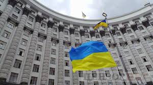 Почуття гумору і зв’язок з Газпромом вітаються: у мережі з’явилась вакансія на посаду прем’єр-міністра України