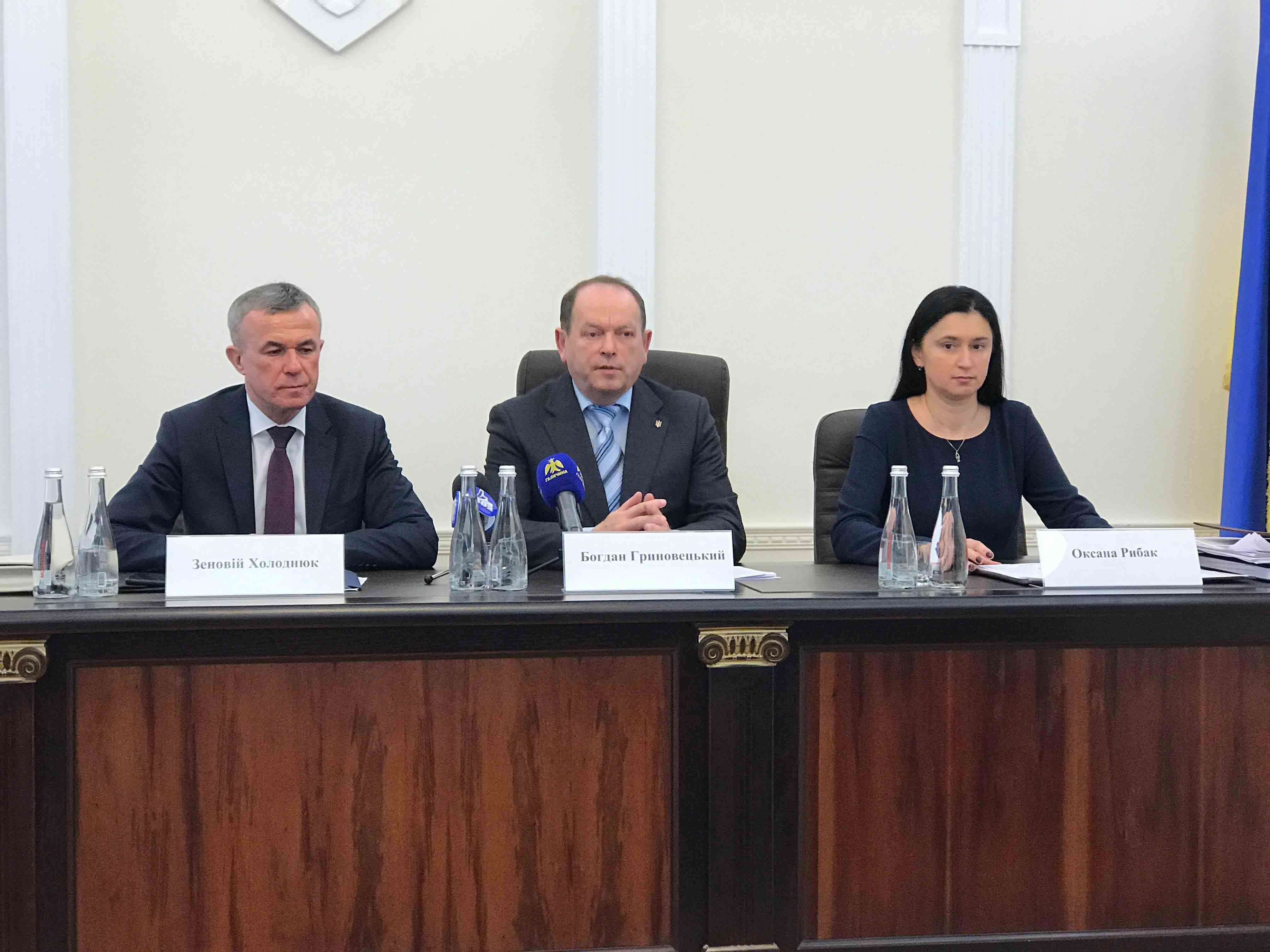 Судова адміністрація говорить про мільярдні дефіцити, але хоче у власність будівлю правосуддя в Івано-Франківську