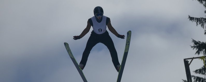 Прикарпатець став чемпіоном України з лижних стрибків на 90-метровому трампліні (ФОТО)