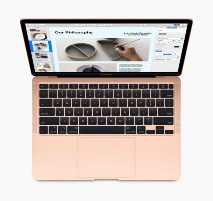 Apple презентувала новий MacBook Air з клавіатурою-“ножицями”