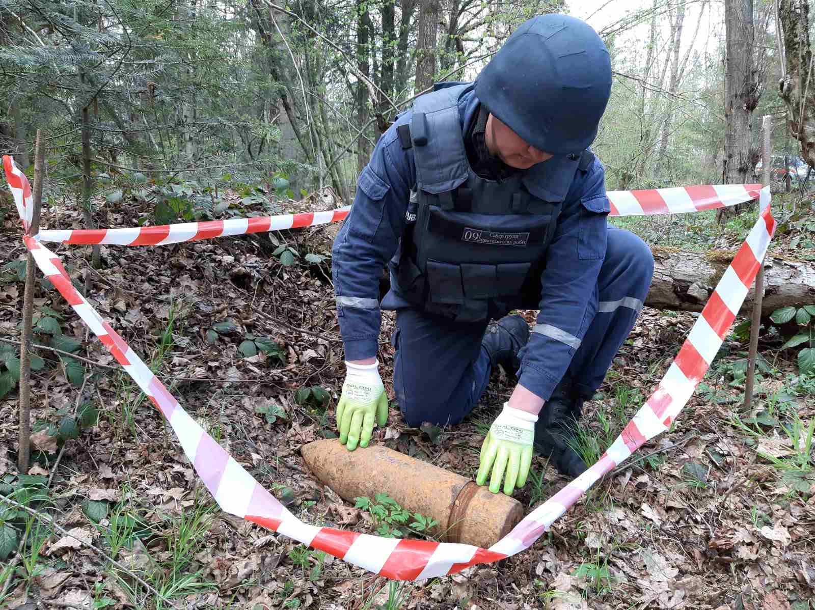 Ще близько 30 застарілих боєприпасів знайшли на Прикарпатті