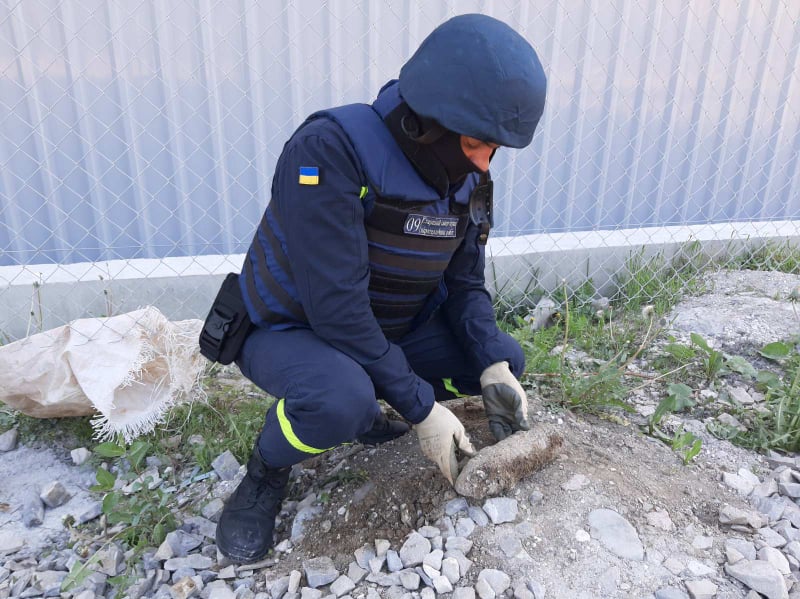 Застарілі боєприпаси знайшли неподалік Івано-Франківська (ФОТО)