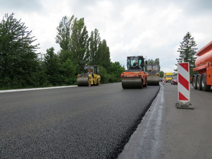 Депутати райради закликають ОДА відремонтувати дороги в Івано-Франківському районі (ПЕРЕЛІК)