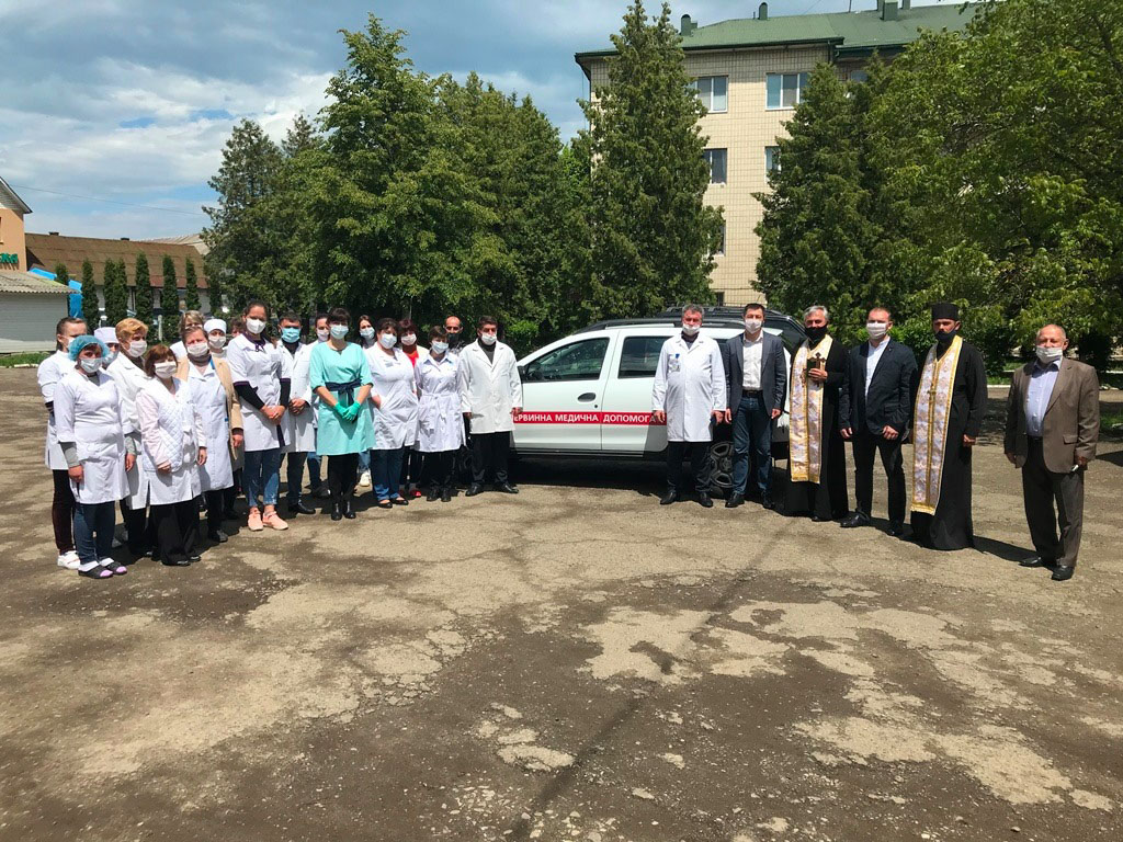 Косівська амбулаторія отримала новий медичний автомобіль (ФОТО)
