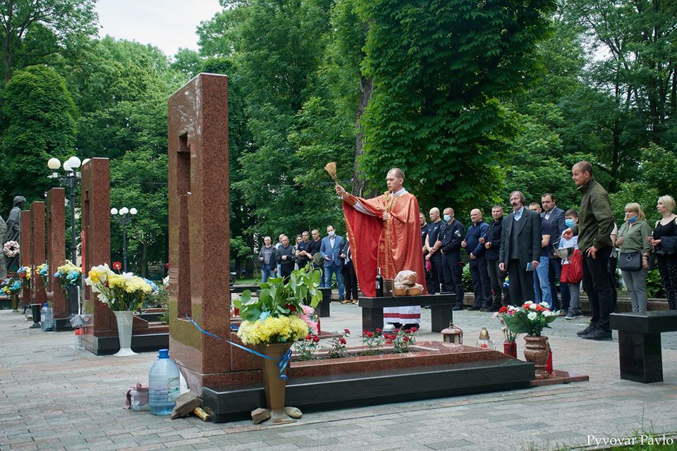 У Франківську вшанували пам’ять загиблого бійця Михайла Шемегінського (ФОТО)