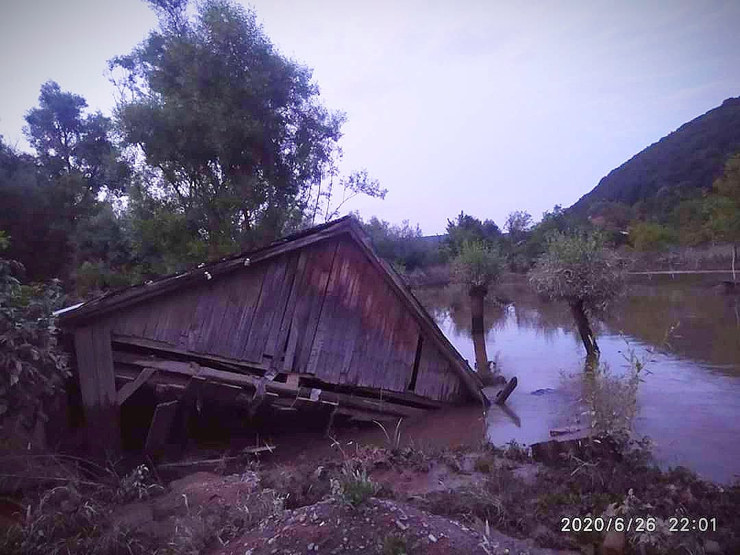 На Тлумаччині паводок знищив унікальний водяний млин, який “не добила” негода 2008 року (ФОТО)