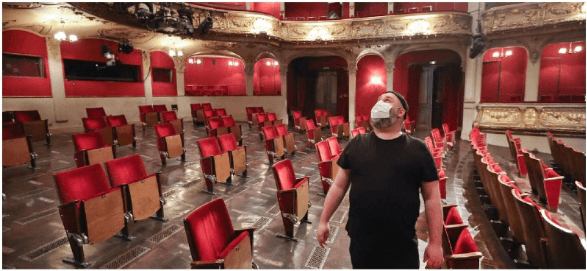 Нова реальність: берлінський театр показав, як виглядатиме після карантину (ФОТО)