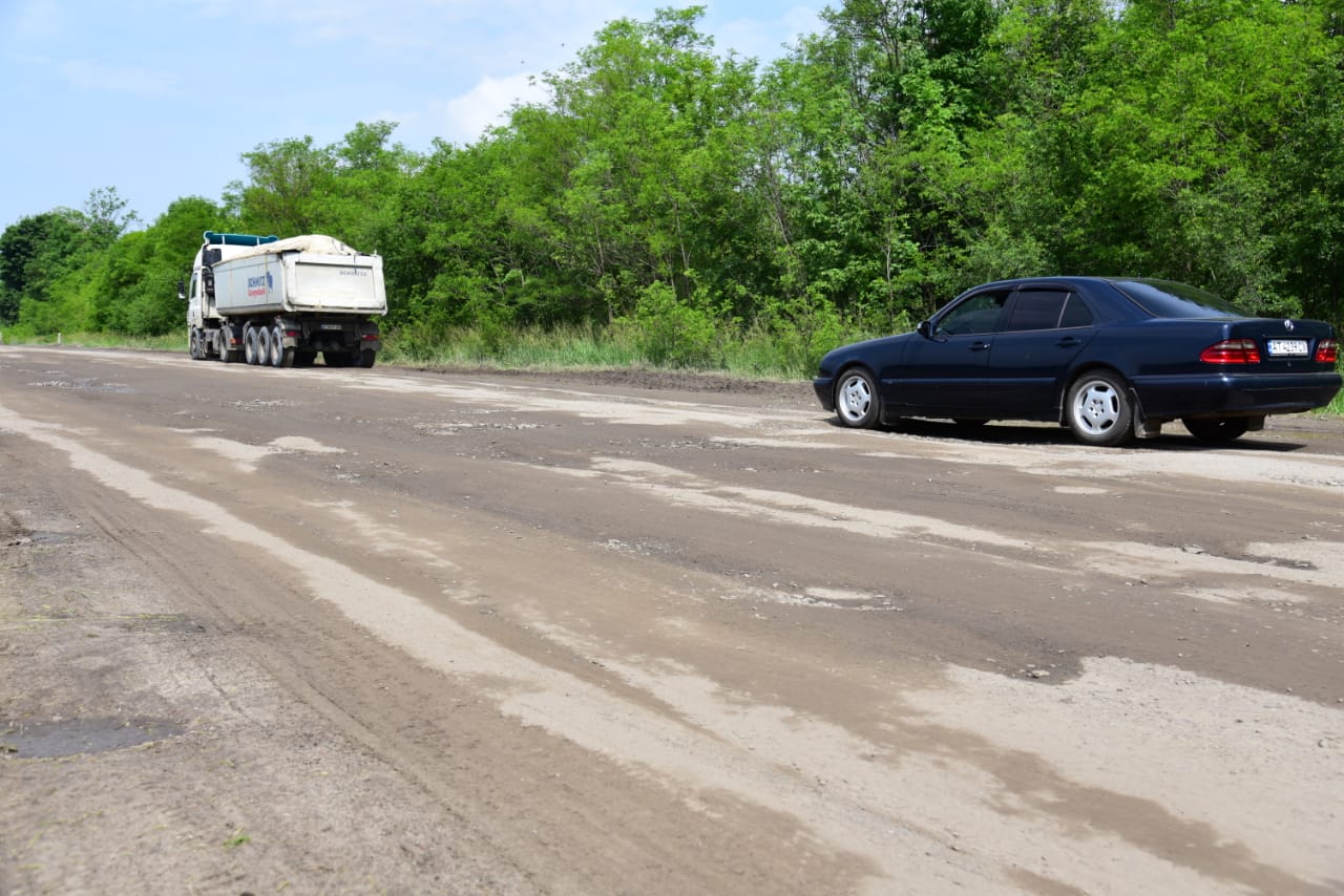 На Рогатинщині хочуть відремонтувати дорогу міжнародного значення (ФОТО)