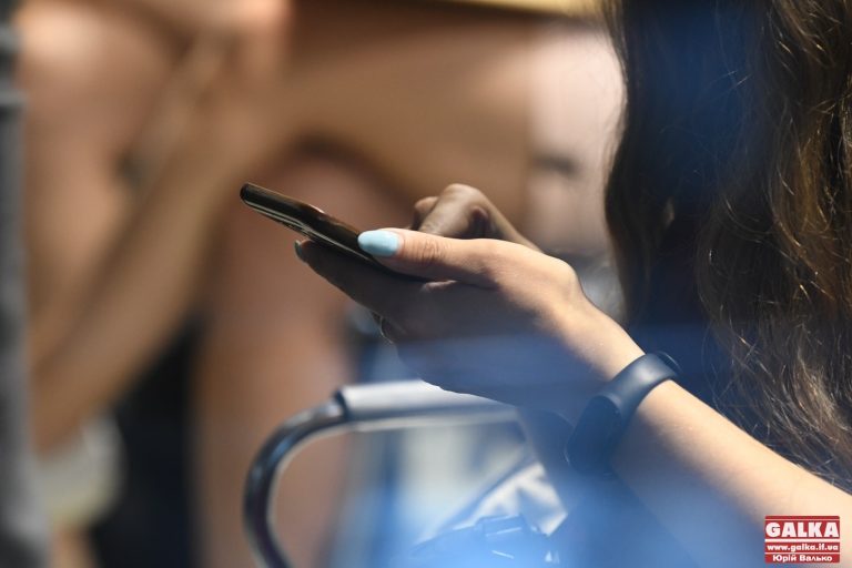 Прикарпатці зможуть скаржитися на порушення споживчих прав онлайн