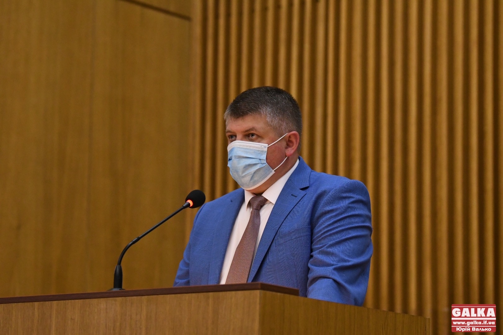 Хвороба не відступає: голова ОДА Федорів закликав прикарпатців носити маски й дотримуватися дистанції