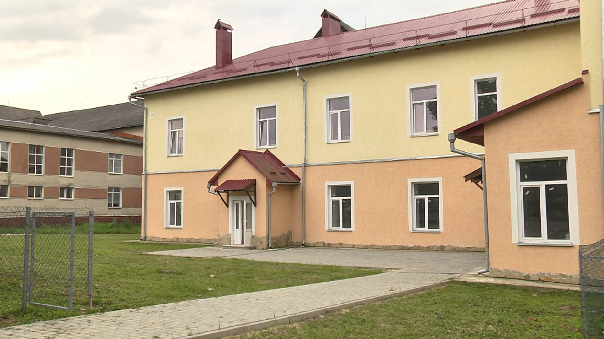 Чекали десять років: у селі на Коломийщині відкриють дитсадок (ВІДЕО)