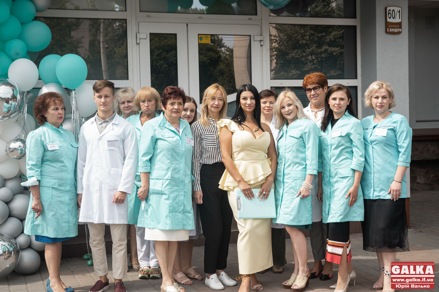 Виїзні медогляди та кращі лікарі: в Івано-Франківську відкрився медичний центр “Медогляд+” (ФОТО)